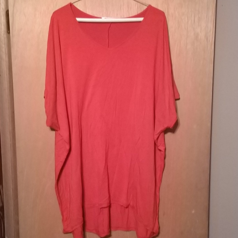 Red short sleeve shirt